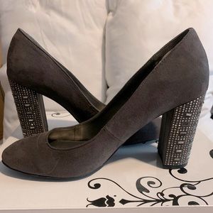 LAST CHANCE! Libby Edelman gemmed block heels